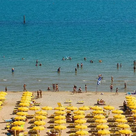 Atlantic Vista Mare מלון 3*