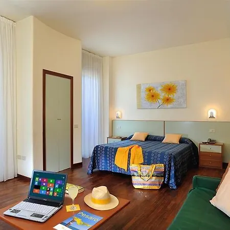 Atlantic Vista Mare Отель Пезаро
